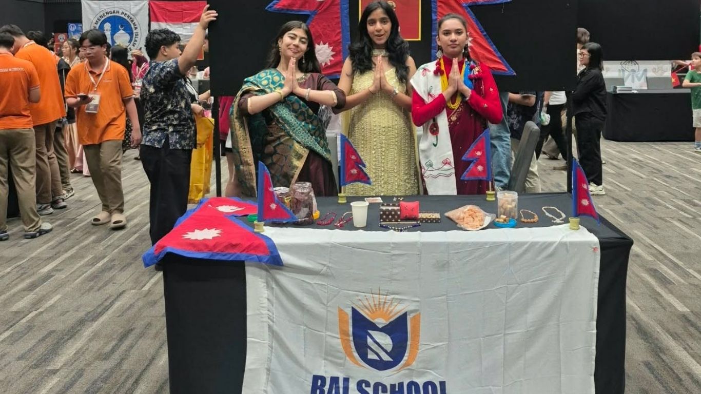 राई स्कुलका तीन विद्यार्थीले थाइल्यान्डमा पाए अवार्ड