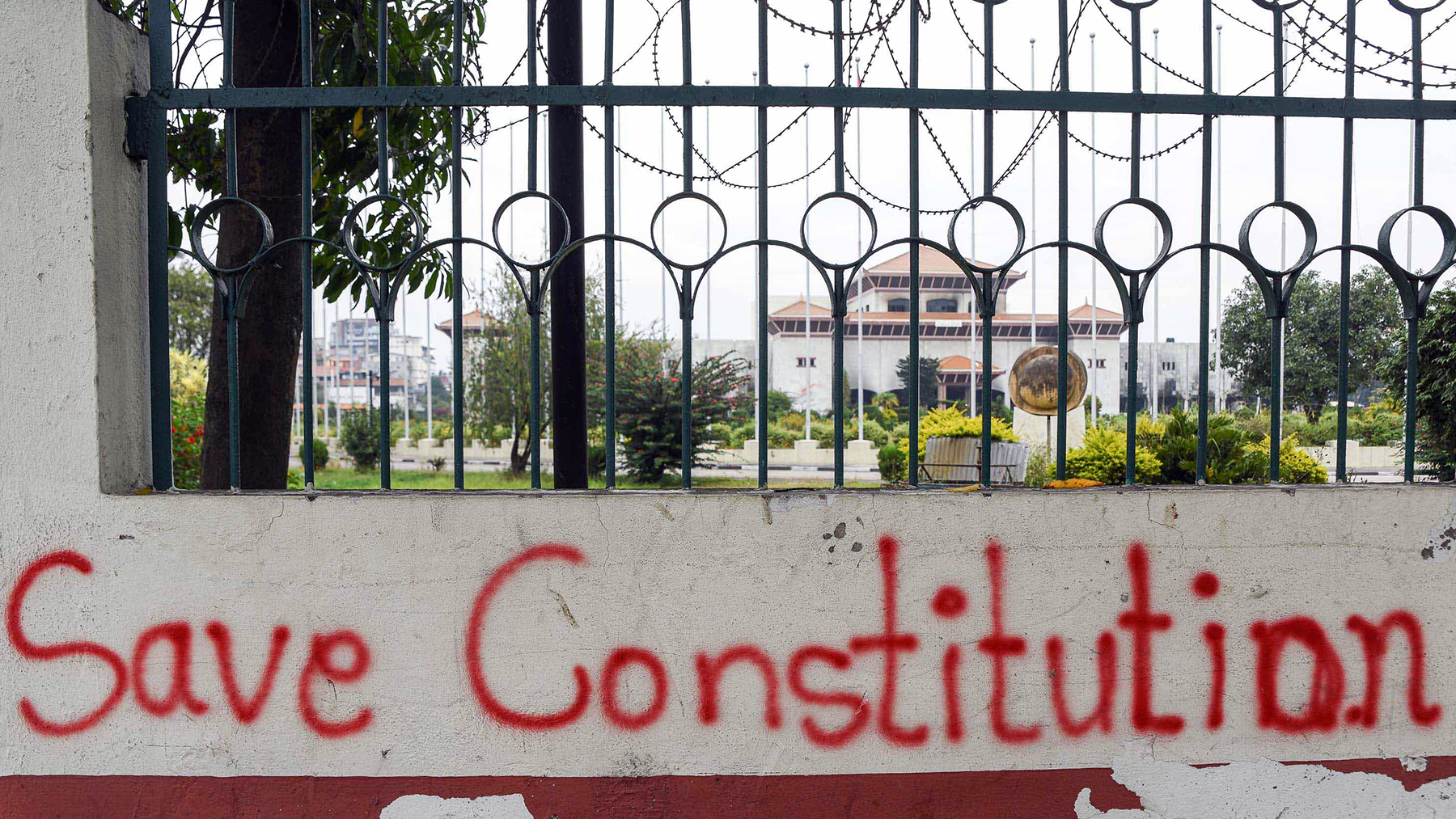 जेन–जी आन्दोलनपछि के लेखिएका छन् काठमाडौंका भित्ताहरूमा ? (तस्वीरहरू)