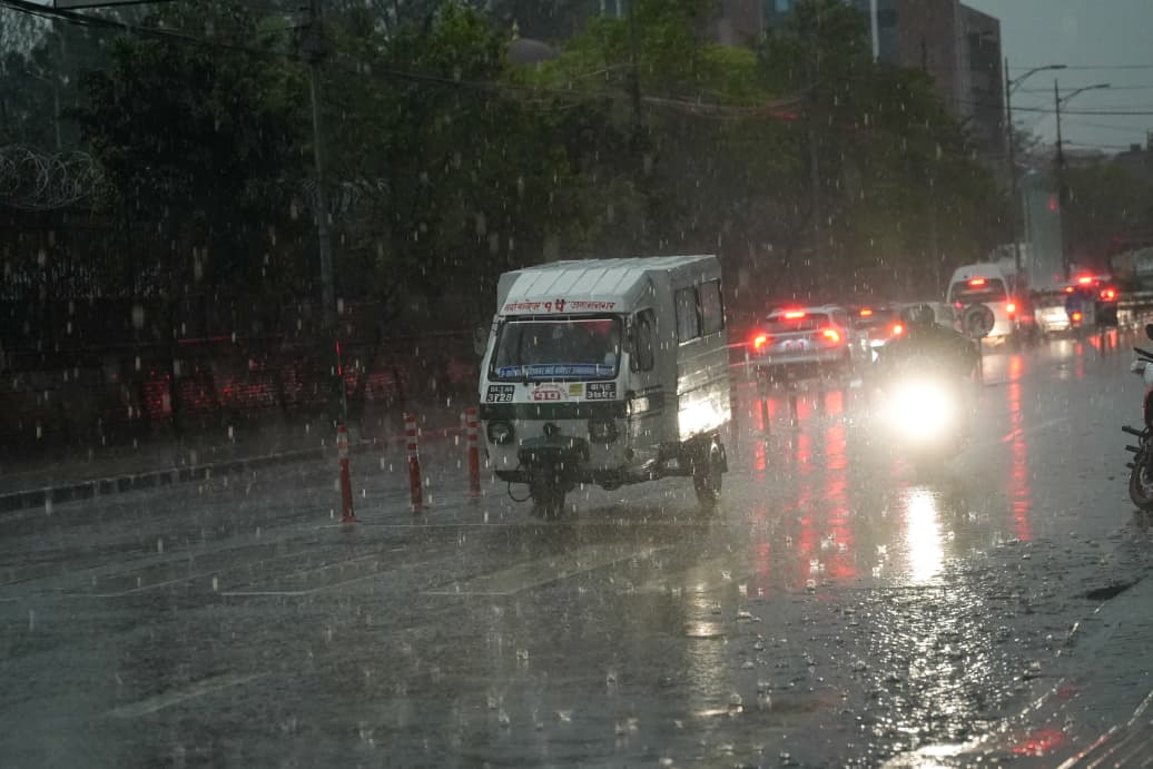 काठमाडौं उपत्यकासहित मुलुकका विभिन्न स्थानमा असिनापानी