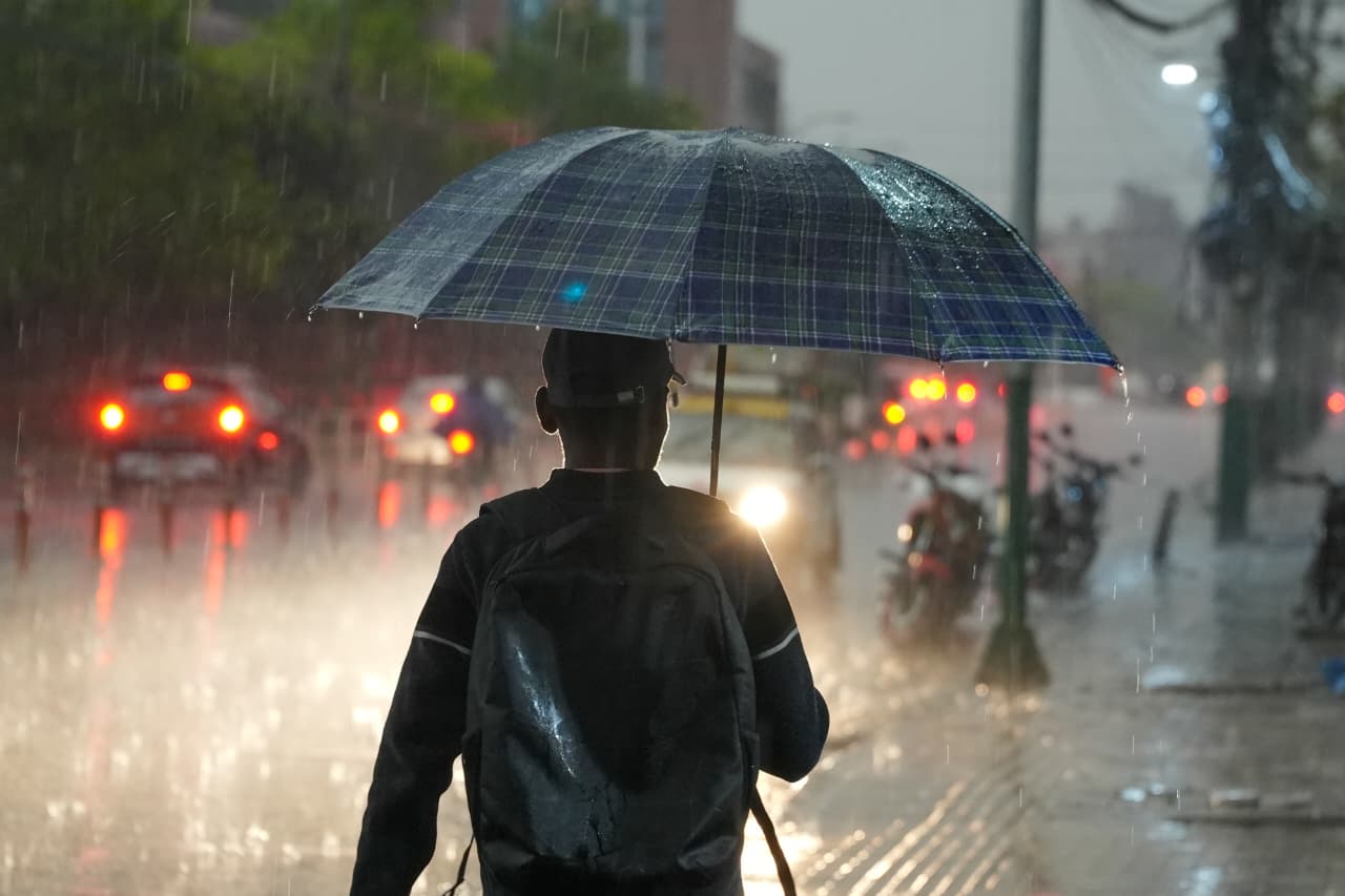 देशका केही भागमा आज पनि बिहानैदेखि वर्षा, दिनभरको माैसम कस्तो ?