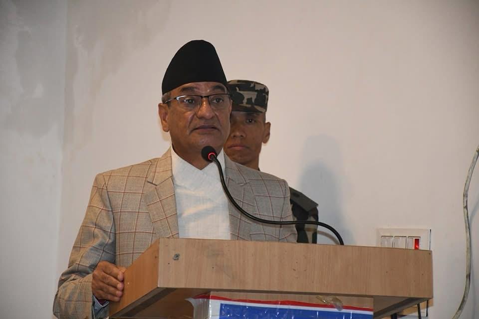 प्रधानमन्त्रीको बचाउमा उत्रिँदै गृहमन्त्रीले भने– काठमाडाैं संगीतको नियन्त्रणमा हुन्छ भन्नुभएको हो