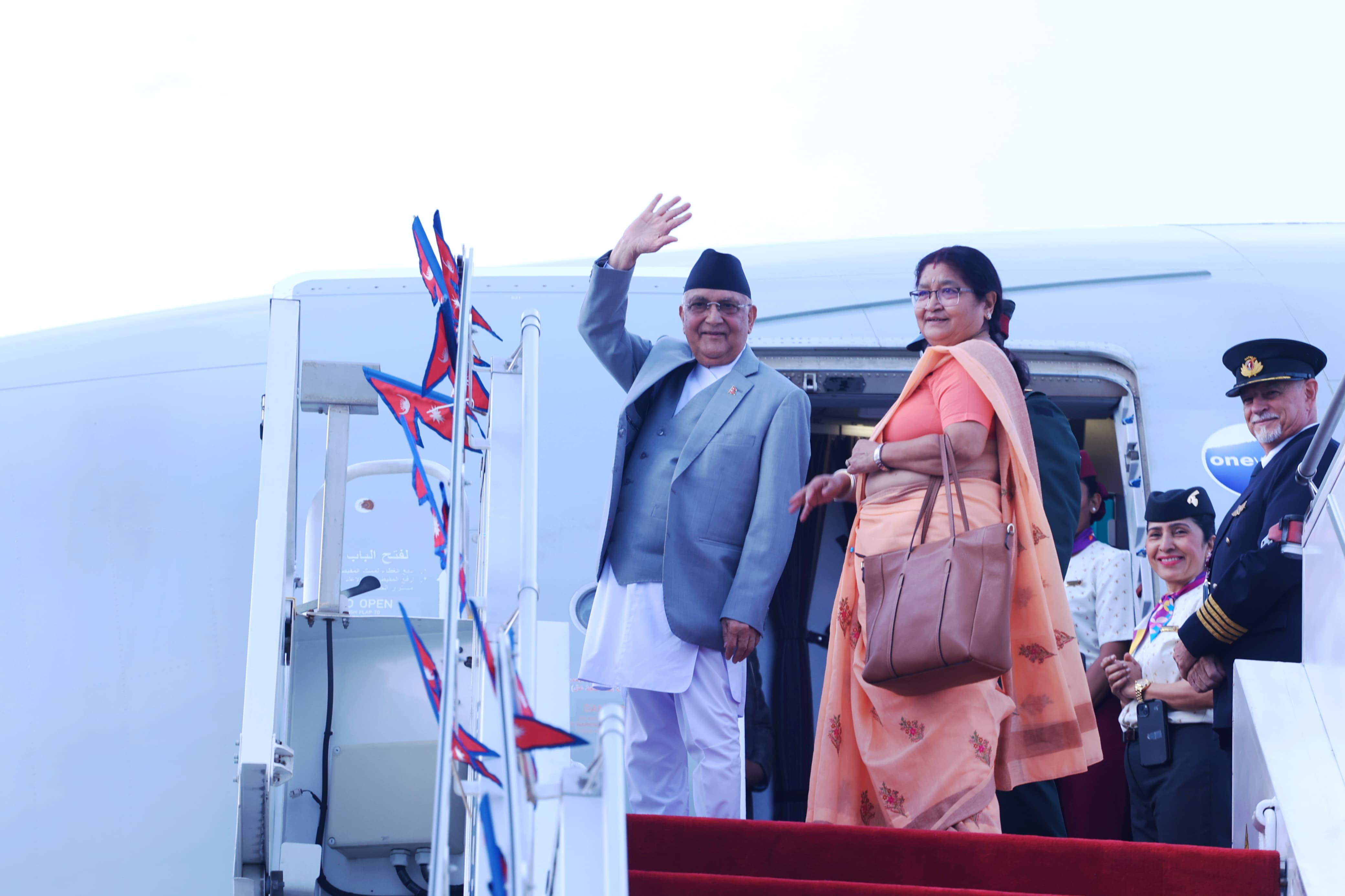 प्रधानमन्त्री ओली स्पेन प्रस्थान (तस्वीरहरू)