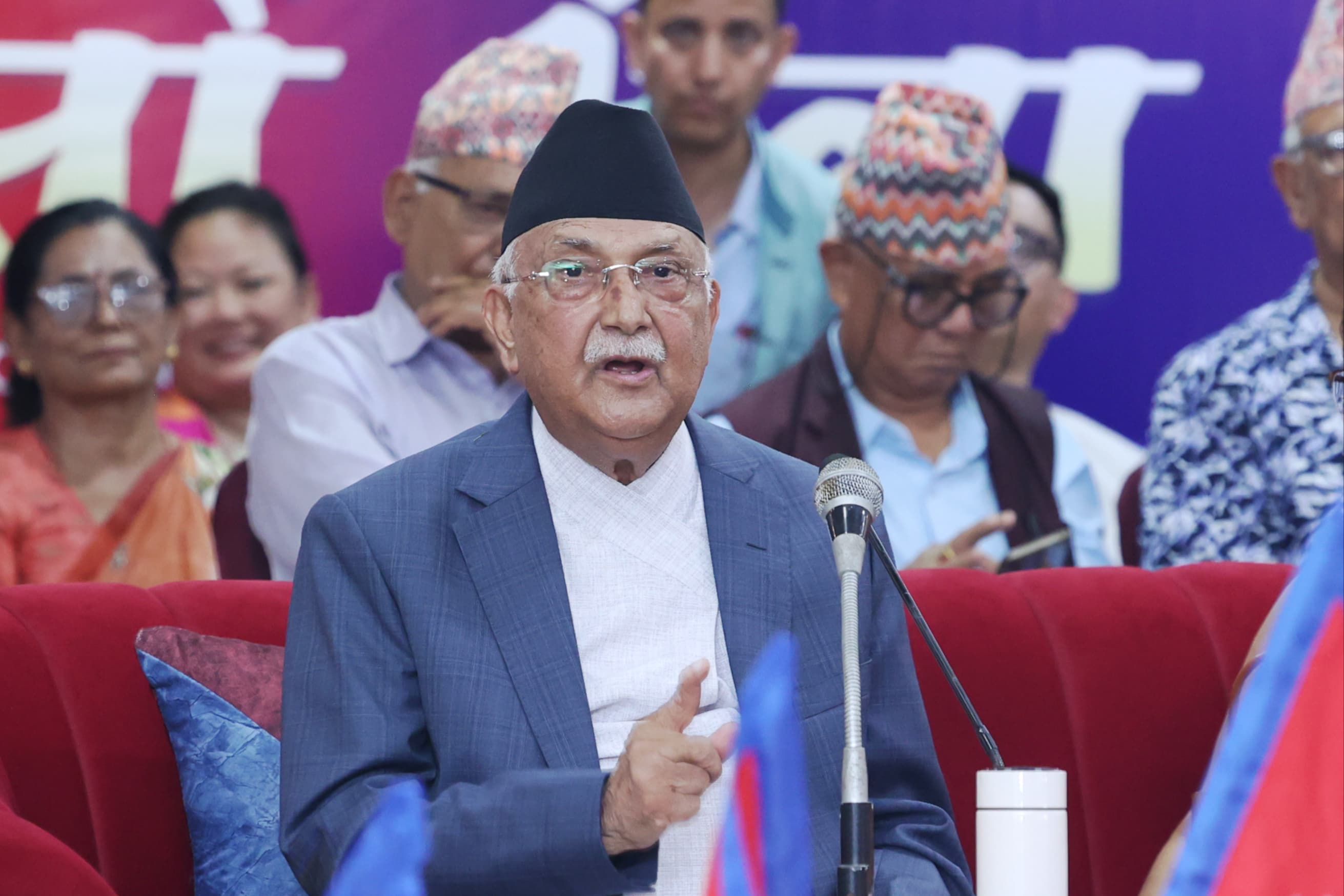 माकुरोको जालोमा कहिल्यै भैँसी पर्दैन, हामी रास्वपाजस्तो होइनाैँ : ओली