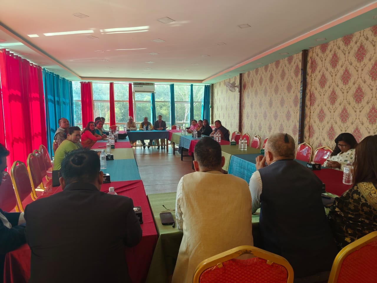 कांग्रेस केन्द्रीय सदस्यहरूको छुट्टै छलफल, नियमित महाधिवेशनमा जोड