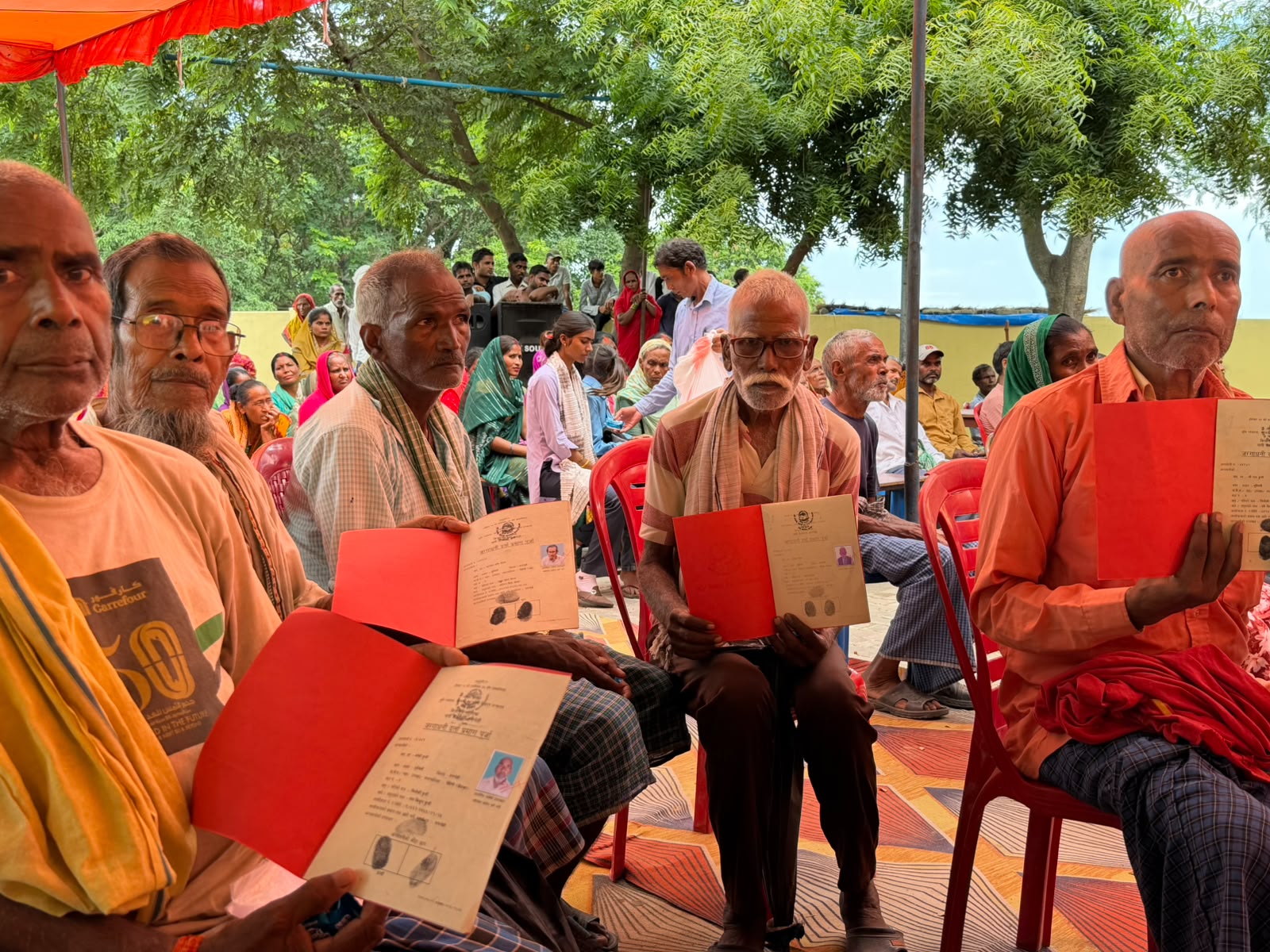 ५८ वर्षपछि रोहिणीका बासिन्दाले पाए लालपुर्जा, २७१ परिवार बने जग्गाधनी