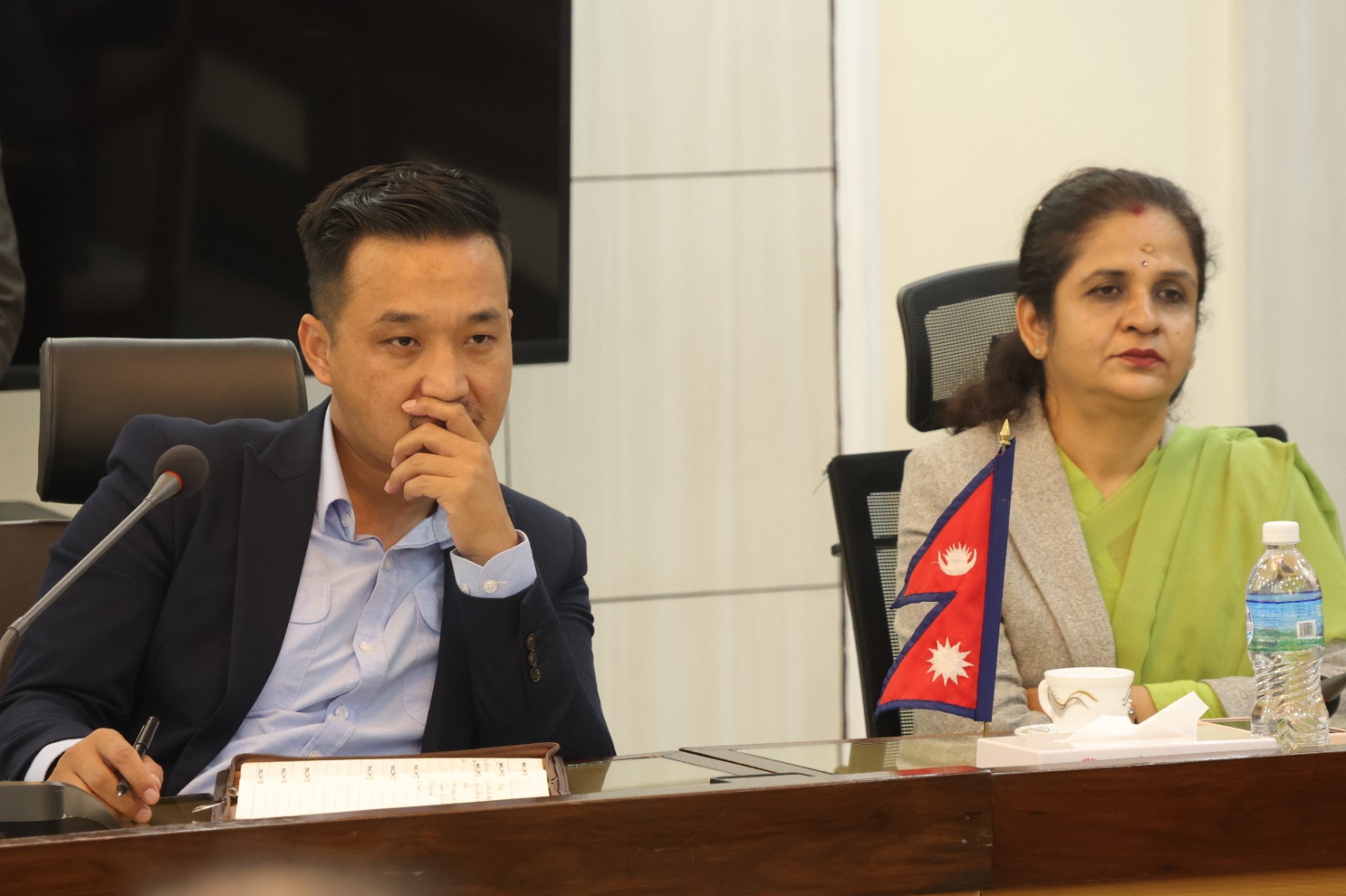 मधेशको पछिल्लो घटनाबारे गृहमन्त्री र उद्योगमन्त्रीले गरे सांसदहरूसँग छलफल, कसले के भने ?