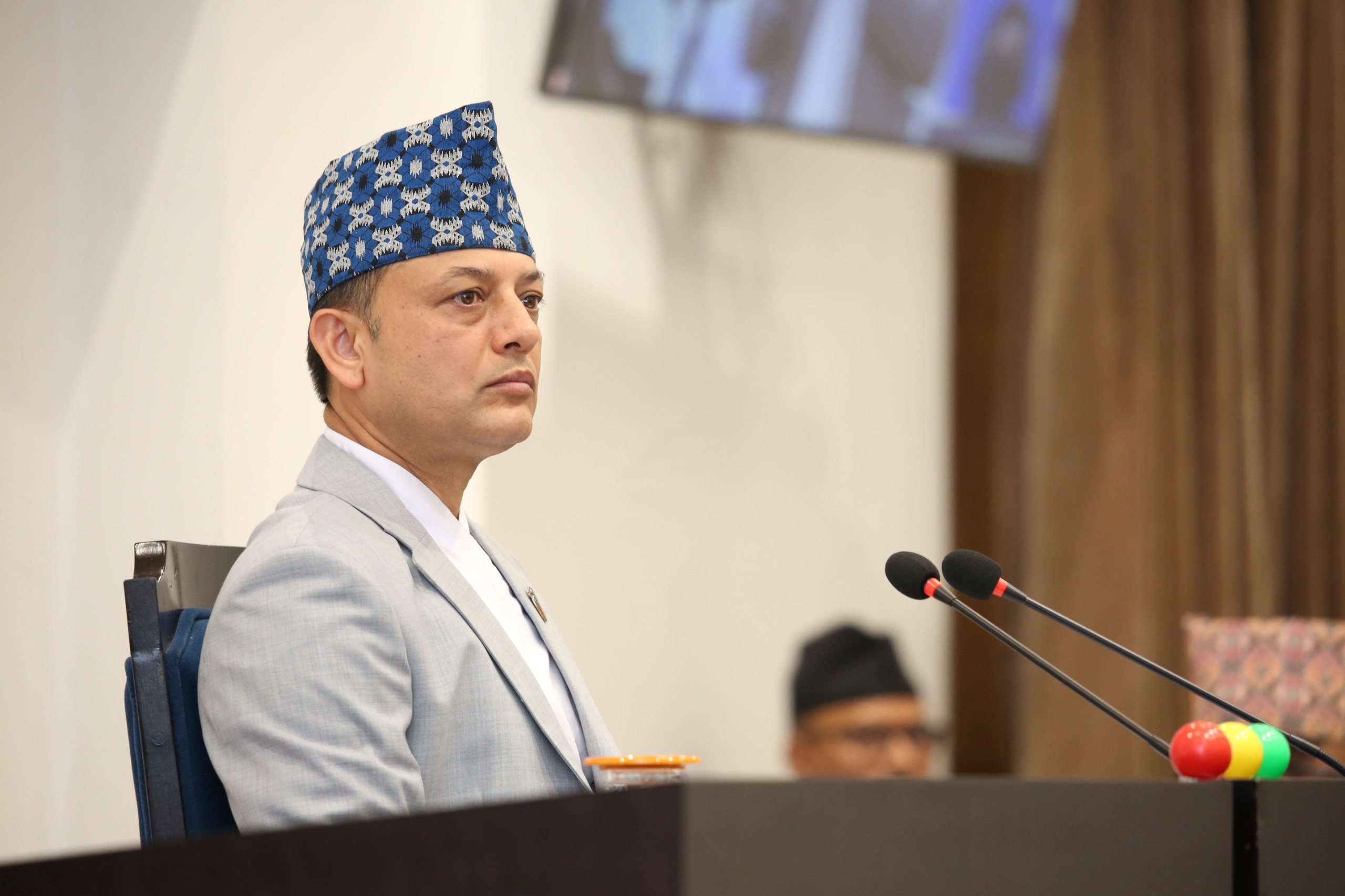 रास्वपाको अन्तर्विरोध संसदमा देखिँदा सभामुख पनि आक्रामक