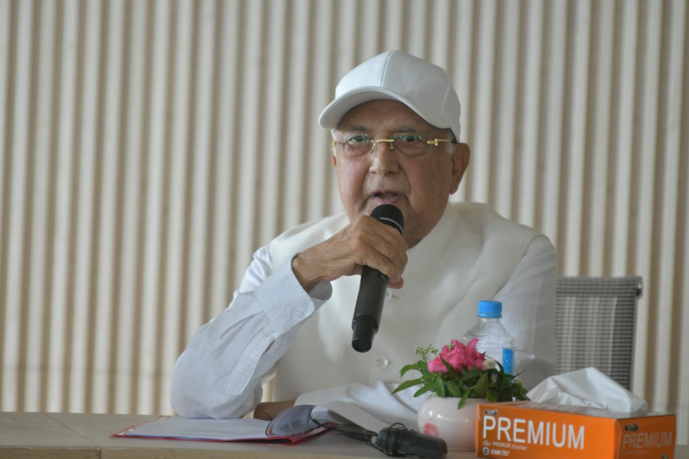 स्थलगत प्रतिवेदन बुझ्दै ओलीले भने– भोटेकोसी बाढीलाई राष्ट्रिय शोक र पीडाका रूपमा लिनुपर्छ