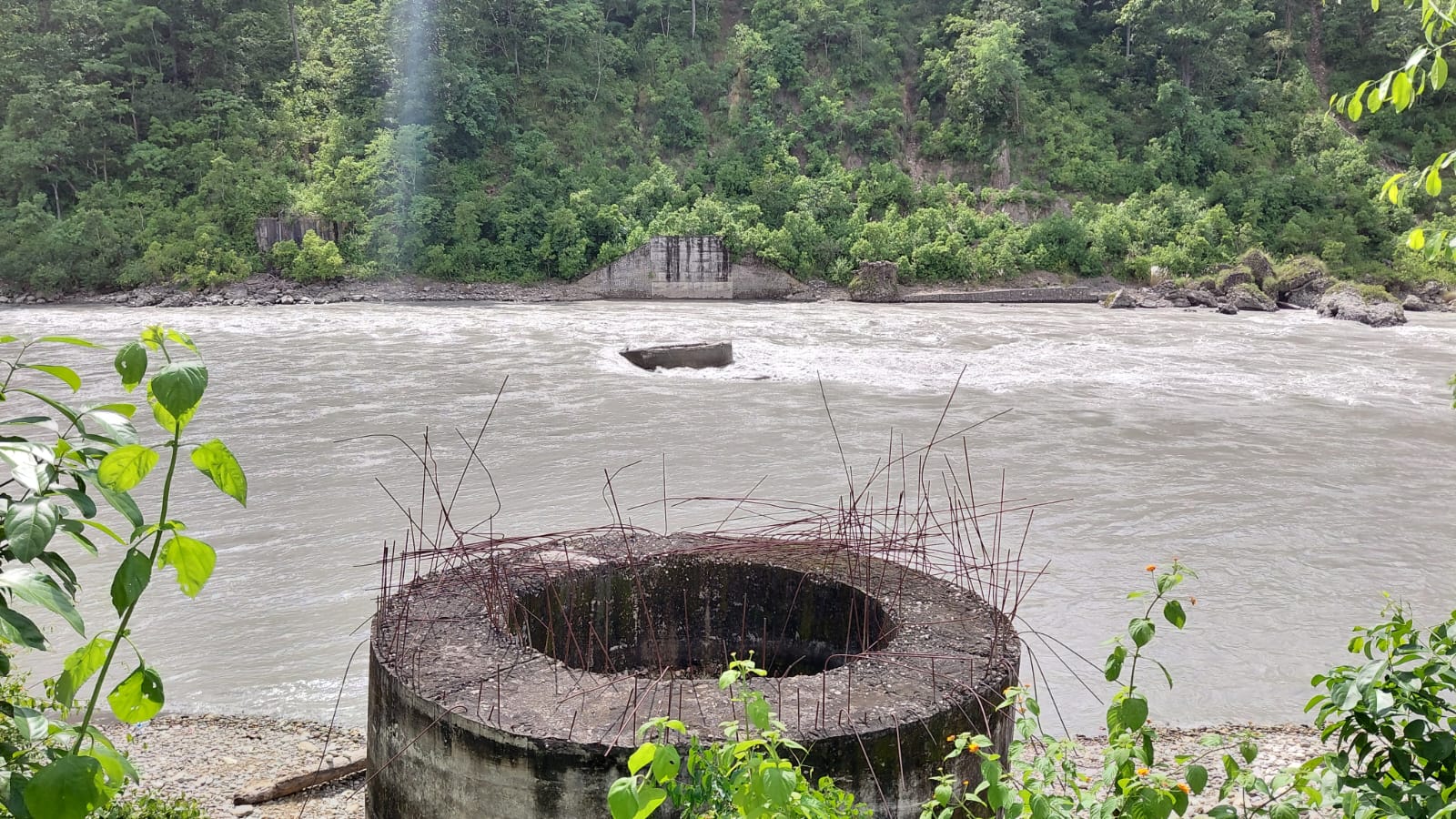 चुनावअघि पेचिलो मुद्दा बन्छ, तर रानीघाटमा पुल बन्दैन