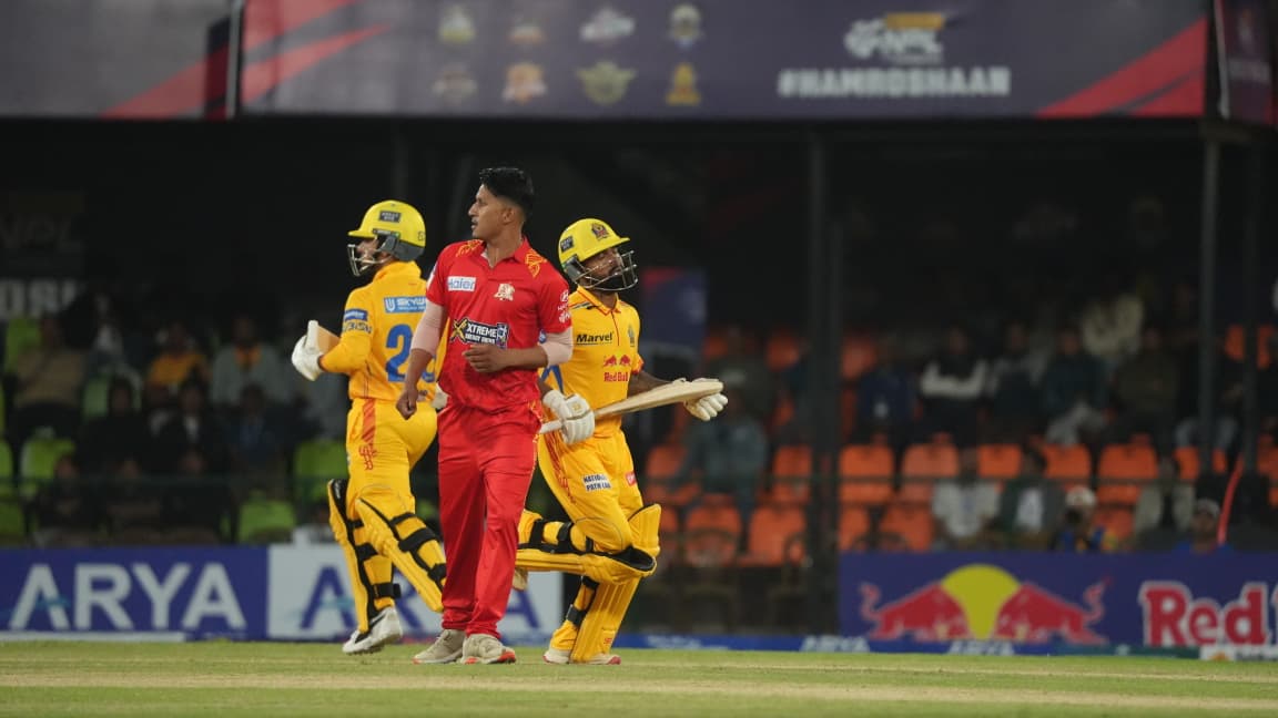 सुदूरपश्चिमलाई ‘ब्याक टु ब्याक’ झट्का, पावर प्ले नसकिँदै गुमे चार विकेट