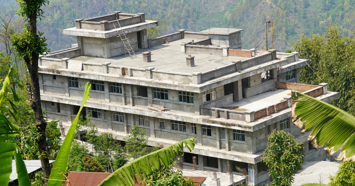 दुई वर्षको वाचा, साढे पाँच वर्षको पर्खाइ, अधुरै छन् आधारभूत अस्पताल