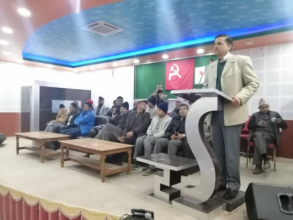 ओलीले जनता र पार्टीसँग गद्दारी गरे : योगेश भट्टराई  