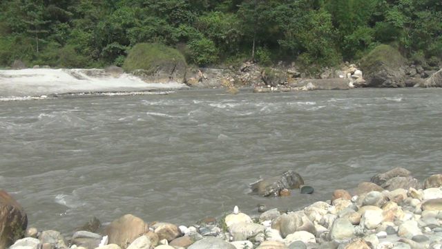 कालीगण्डकीको शिलाबाट  भारतको अयोध्यामा  मुर्ति बनाइँदै