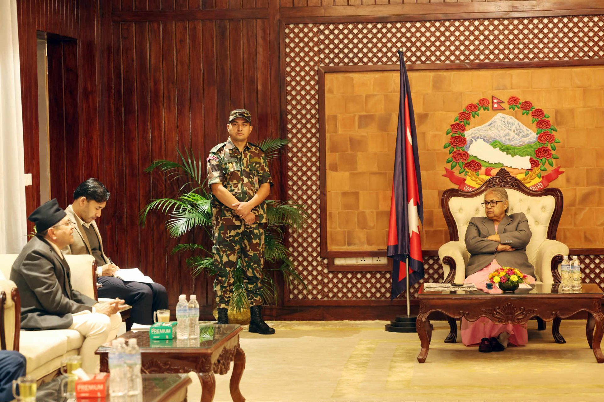 प्रधानमन्त्री कार्कीको सभामुख र अध्यक्षसँग भेट, समसामयिक विषयमा कुराकानी