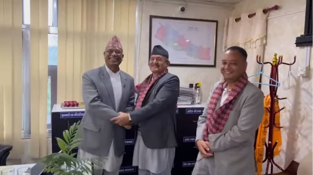 कर्णालीमा माओवादीले फिर्ता बोलाएका दुई मन्त्रीले दिए राजीनामा 