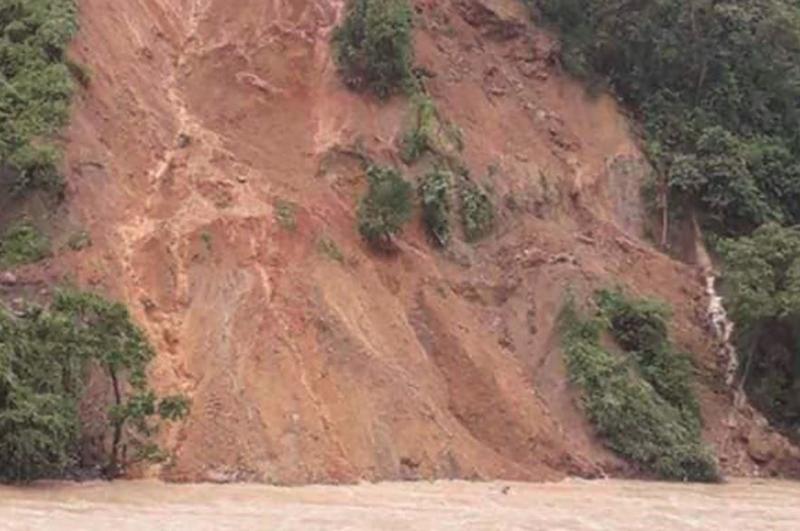 तनहुँको बुद्धसिंह मार्ग २० दिनदेखि अवरुद्ध