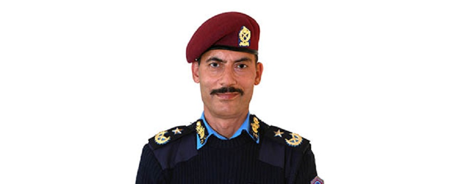 आगामी चुनावमा उम्मेदवार बन्ने गरी टिम लिएर रास्वपा प्रवेश गर्दै पूर्वएआईजी विश्वराज पोखरेल