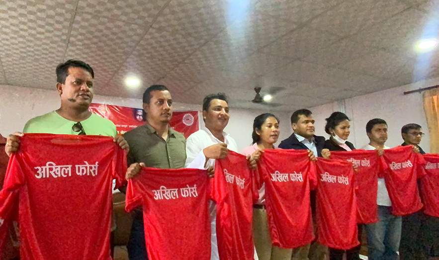 एमालेको ओली पक्षले युथ फोर्स ब्युँताएपछि काउन्टरमा माधव नेपाल समूहले बनायो अखिल फोर्स