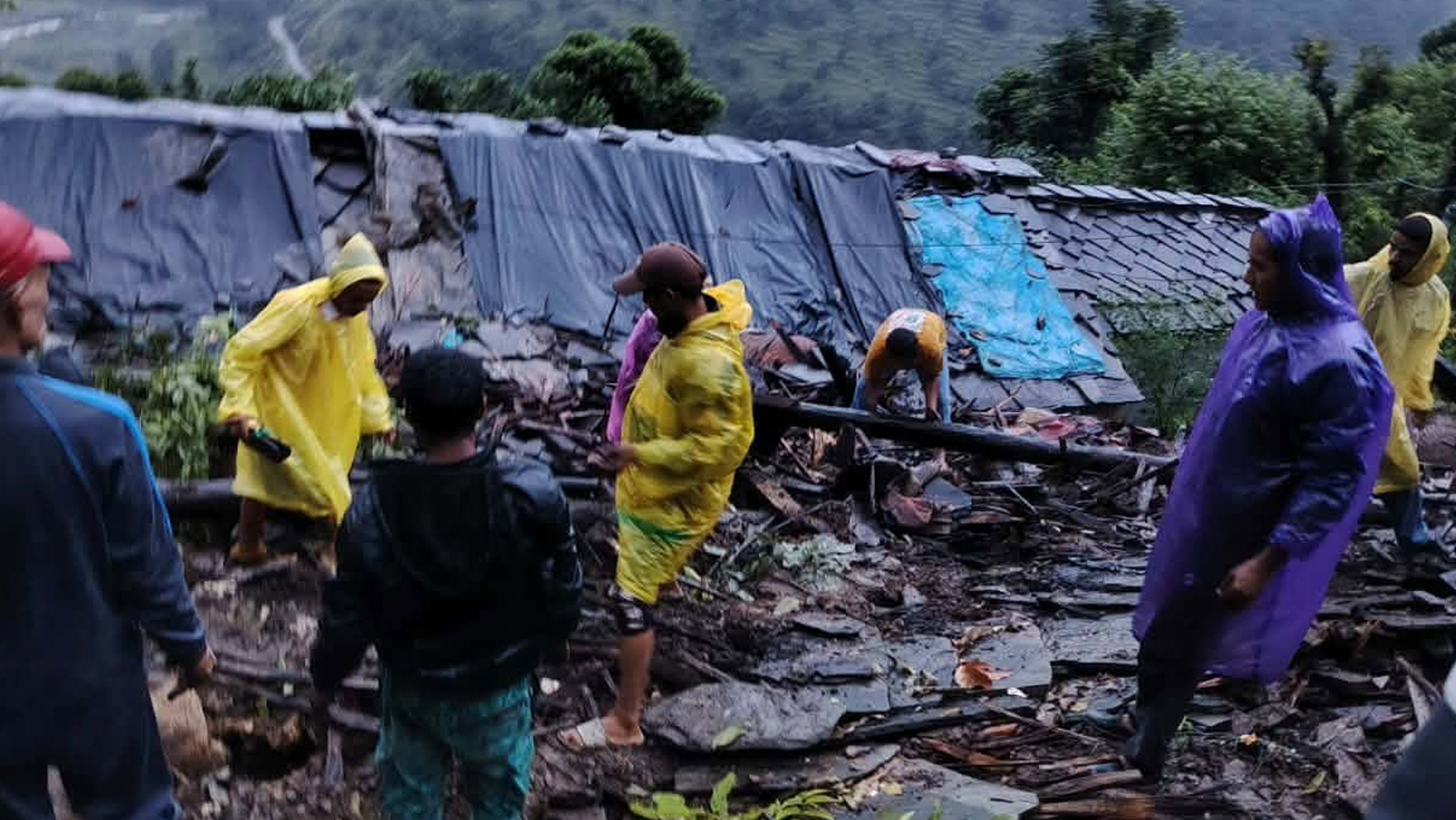 बाजुरामा पहिरोमा पुरिएकी युवती मृत फेला, तीन जना घाइते
