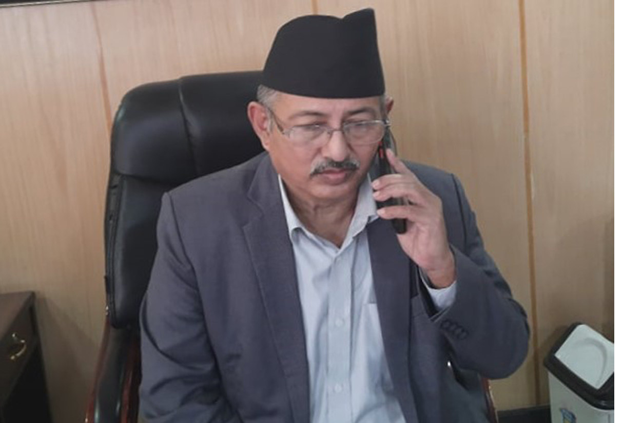 बाढीपहिरोबारे कास्की, तनहुँ र दाङका सीडीओसँग गृहमन्त्री खाँणले लिए जानकारी 