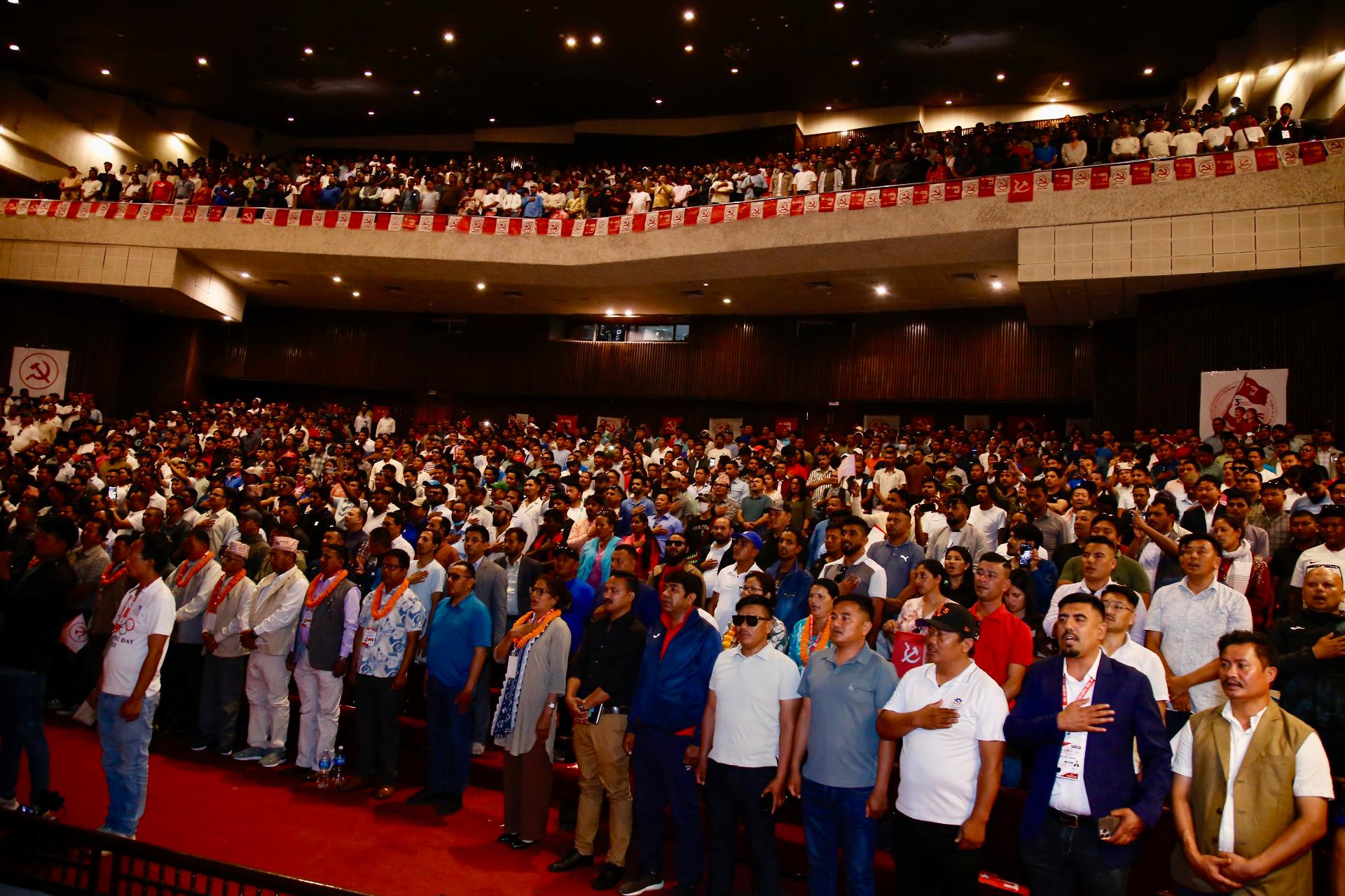 वाईसीएलको बन्दसत्रमा दुई प्रतिवेदनमाथि आठ समूहमा छलफल हुँदै