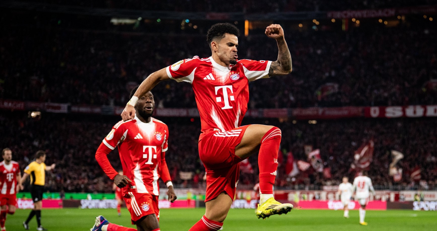 बायर्न म्युनिख सेमिफाइनलमा