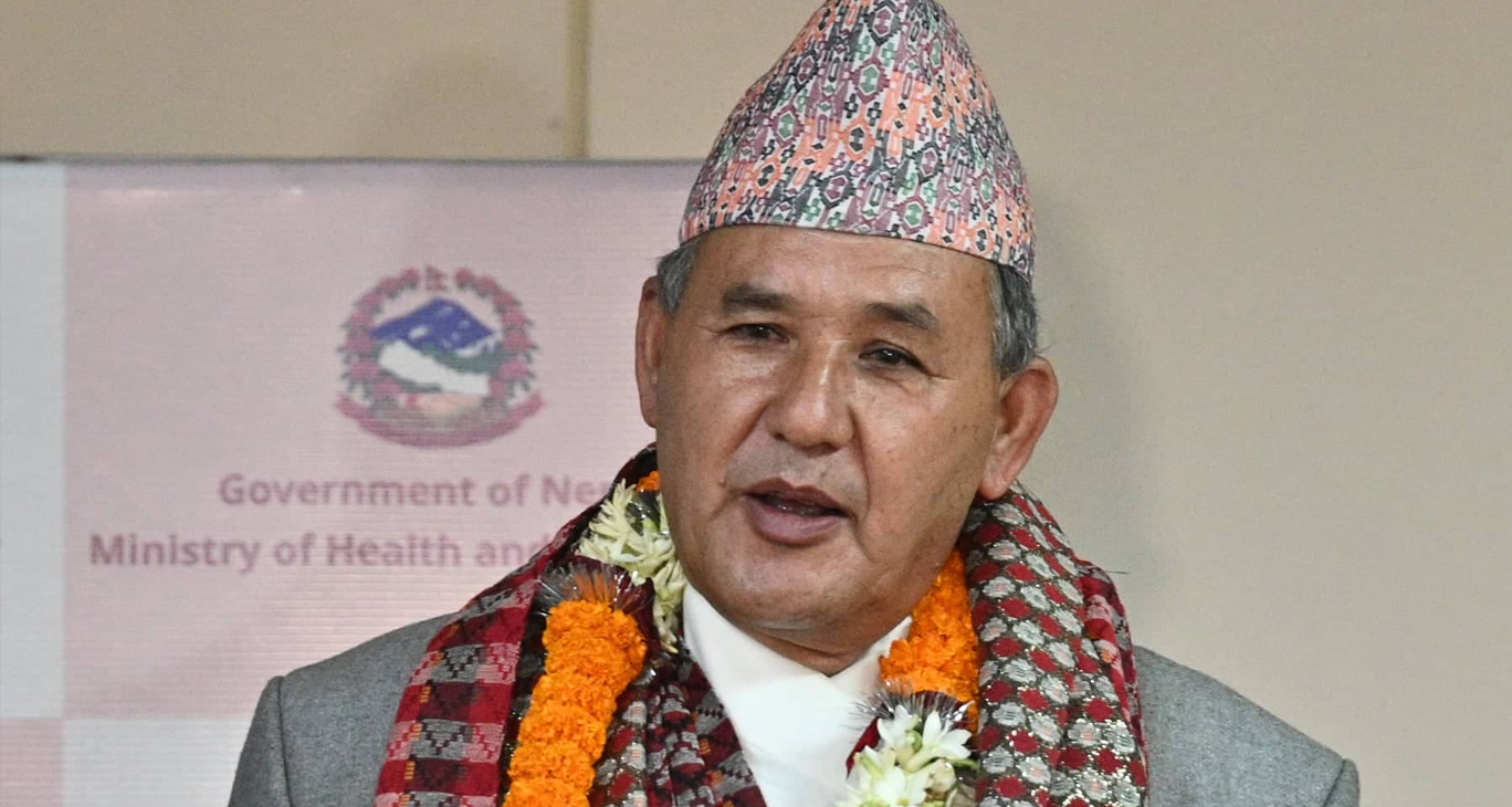 स्वास्थ्यमन्त्री खापुङलाई आयोगले लगायो पाँच हजार जरिवाना