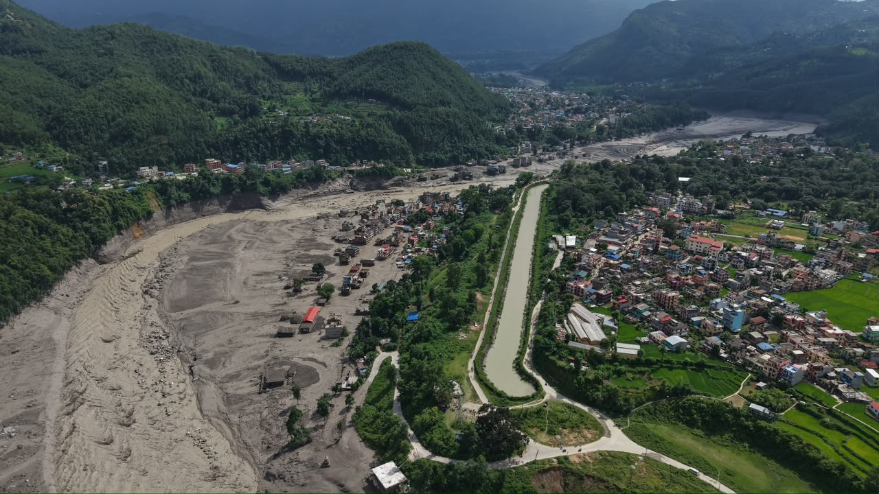 रसुवा भोटेकोसीको विस्फोटक बाढीले अकल्पनीय क्षति