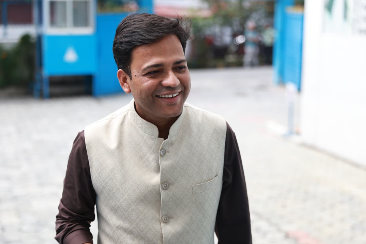 सुरुङबाट सकुशल उद्धारपछि रास्वपा महामन्त्रीको भावुक पोस्ट– मृत्युले हारोस्, जीवनले जितोस्