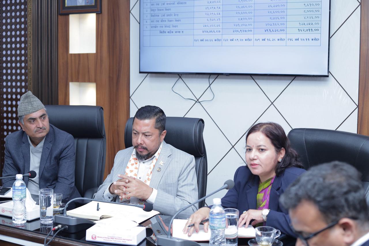 आजदेखि ऊर्जा मन्त्रालयमा प्लास्टिकजन्य सामग्री पूर्ण प्रतिबन्ध