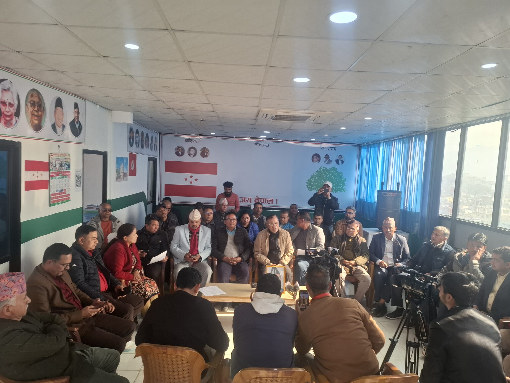 कांग्रेसका विशेष महाधिवेशन पक्षधर भन्छन्– कार्यतालिका होइन, महाधिवेशन मागेका हौँ 