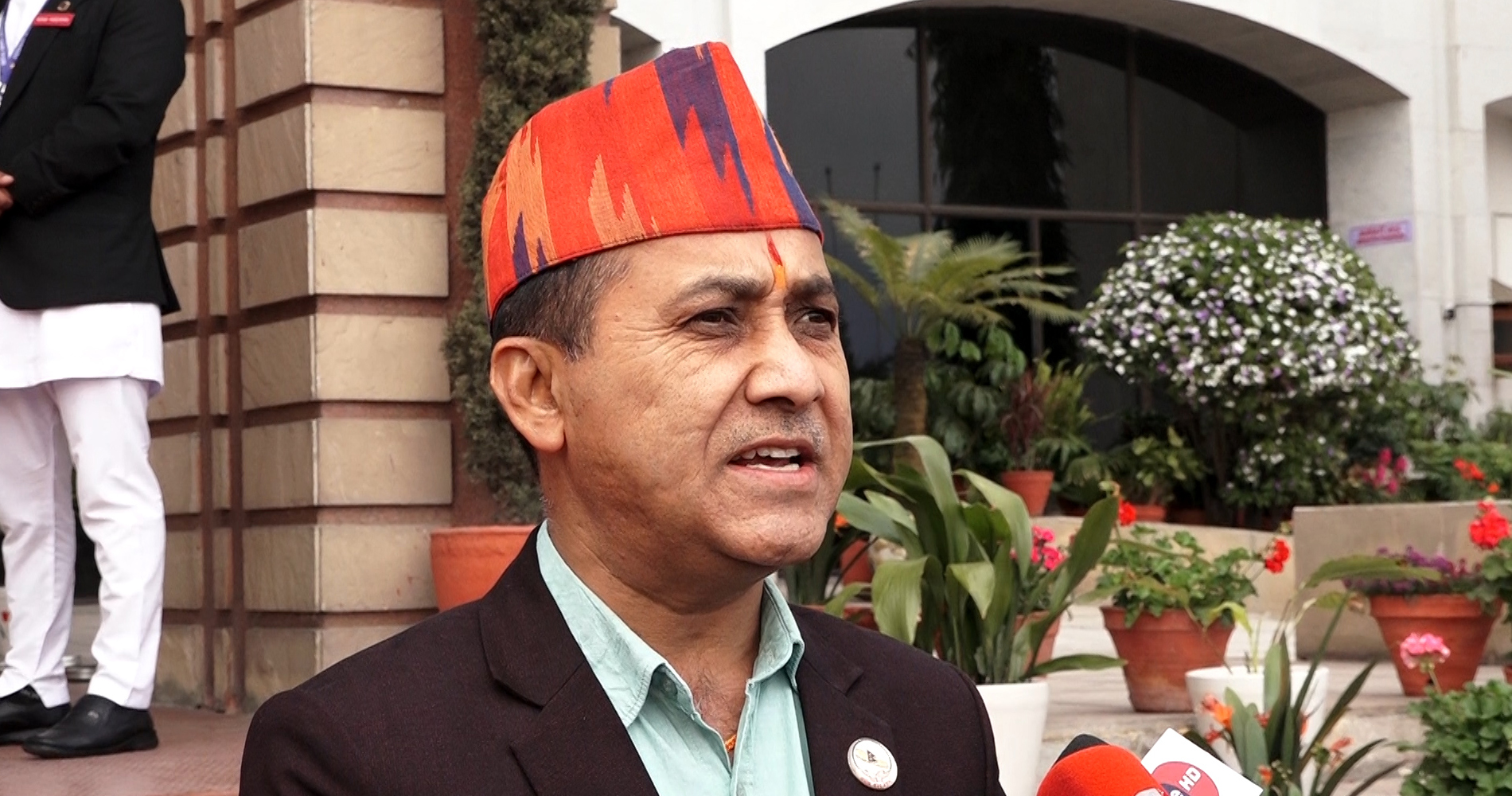 कांग्रेसका कार्यवाहक सभापति खड्कासमक्ष महामन्त्री शर्माले राखे चार वैकल्पिक प्रस्ताव