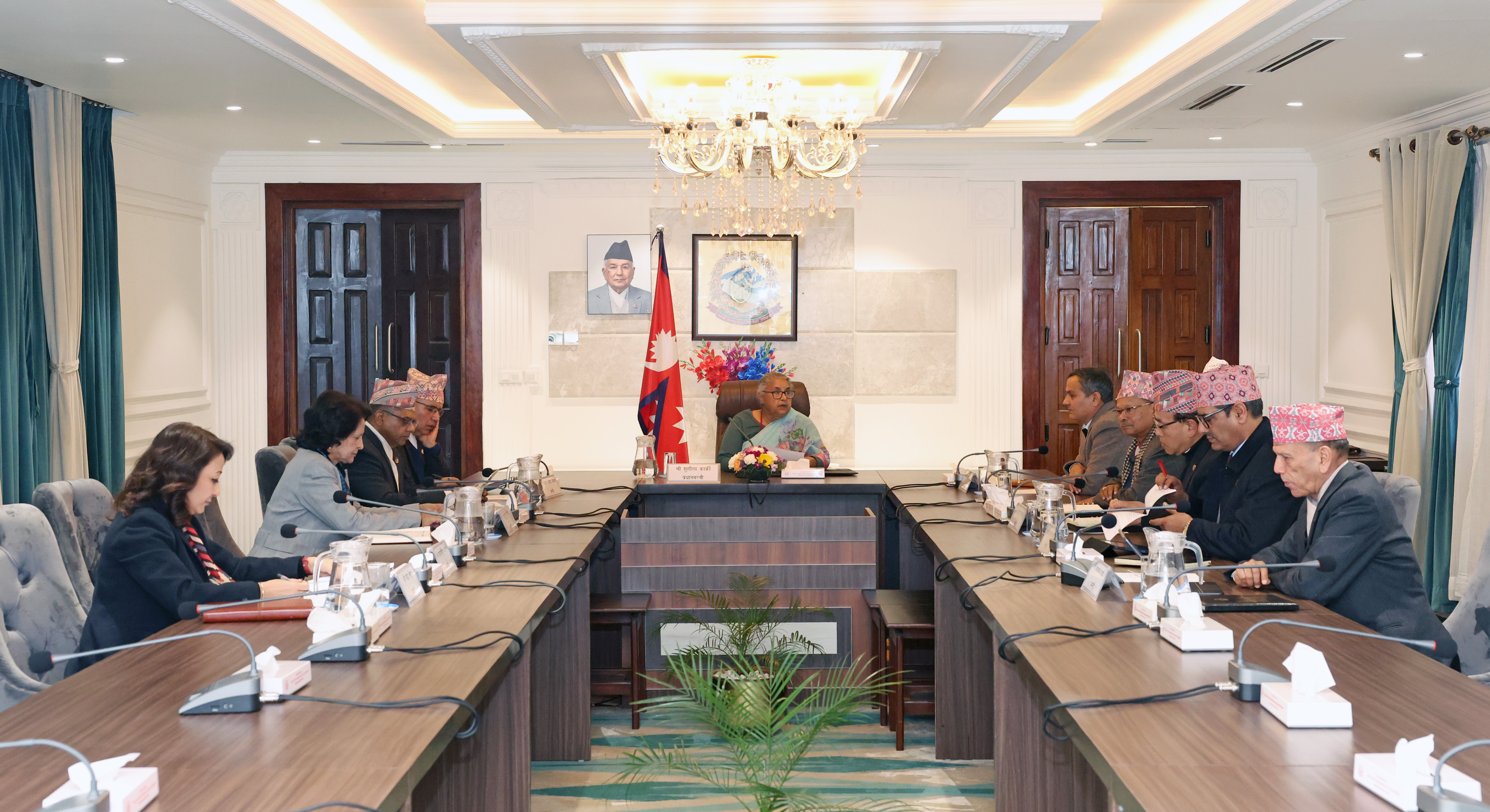 सिंहदरबारमा मन्त्रिपरिषद् बैठक जारी