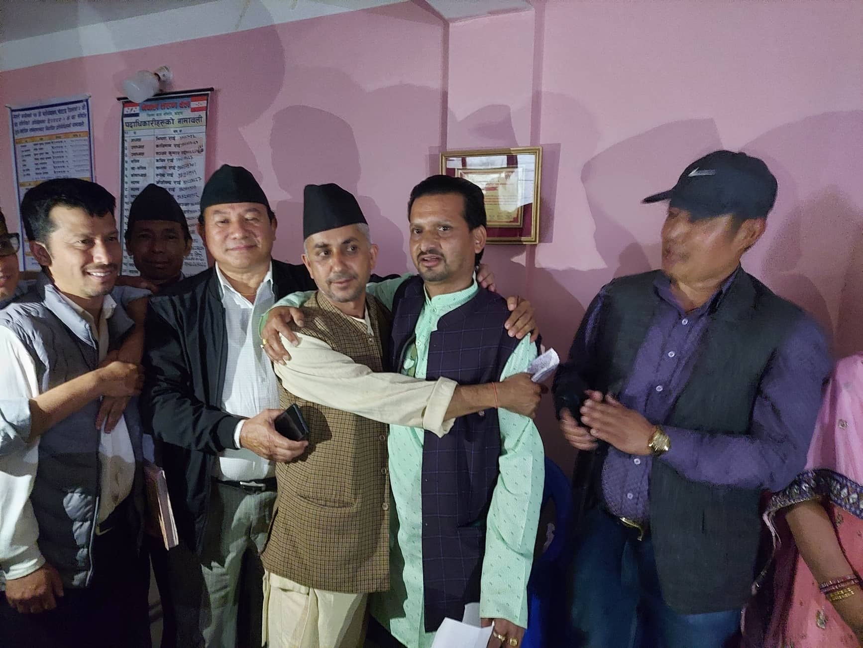 दिक्तेलकाे मेयरमा कांग्रेसबाट तीर्थराजकाे उम्मेदवारी कायम, पाेखरेलले फिर्ता लिए