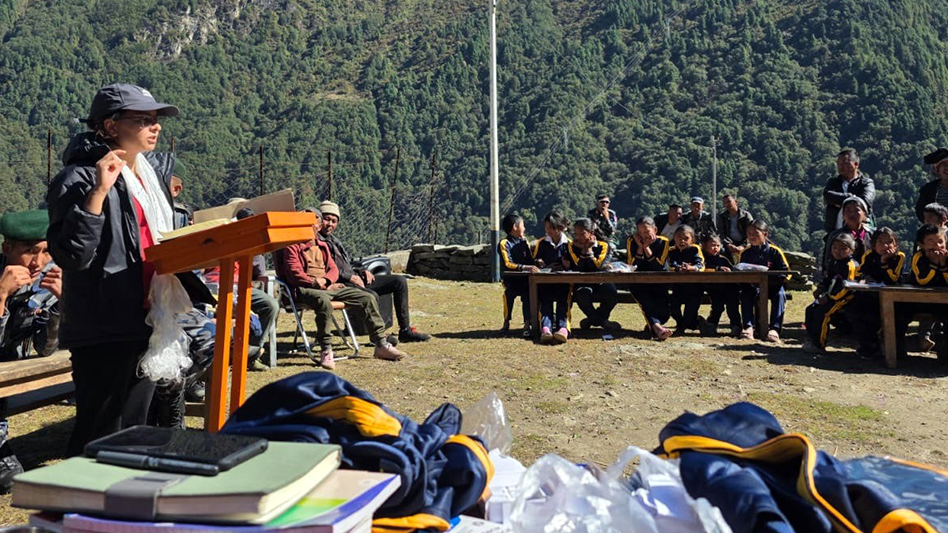 सीडीओ पैदलै गाउँमा आएपछि...