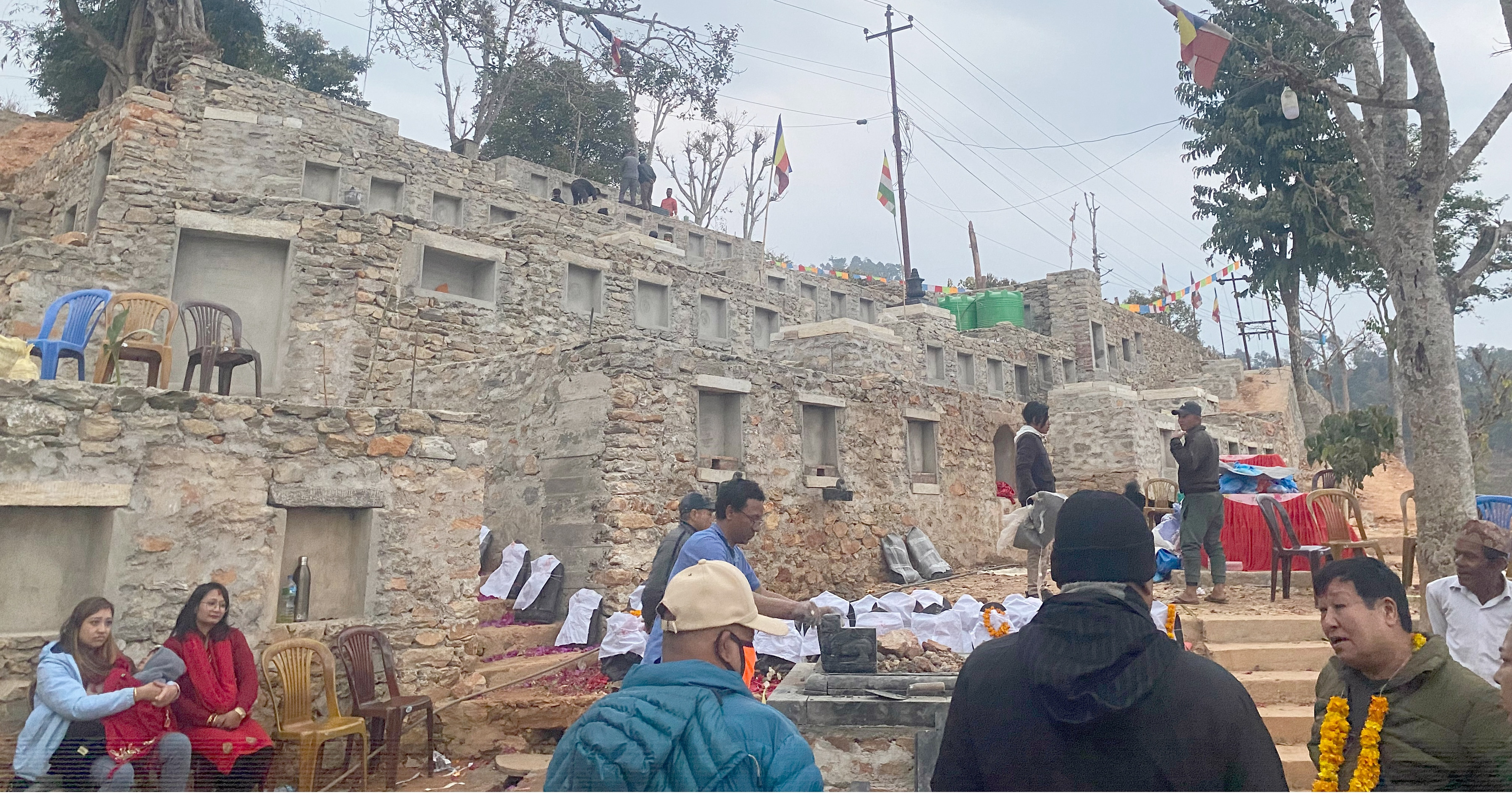 श्रमदान र चन्दा सहयोगबाट लिच्छविकालीन चैत्यको पुनर्निर्माण सुरु