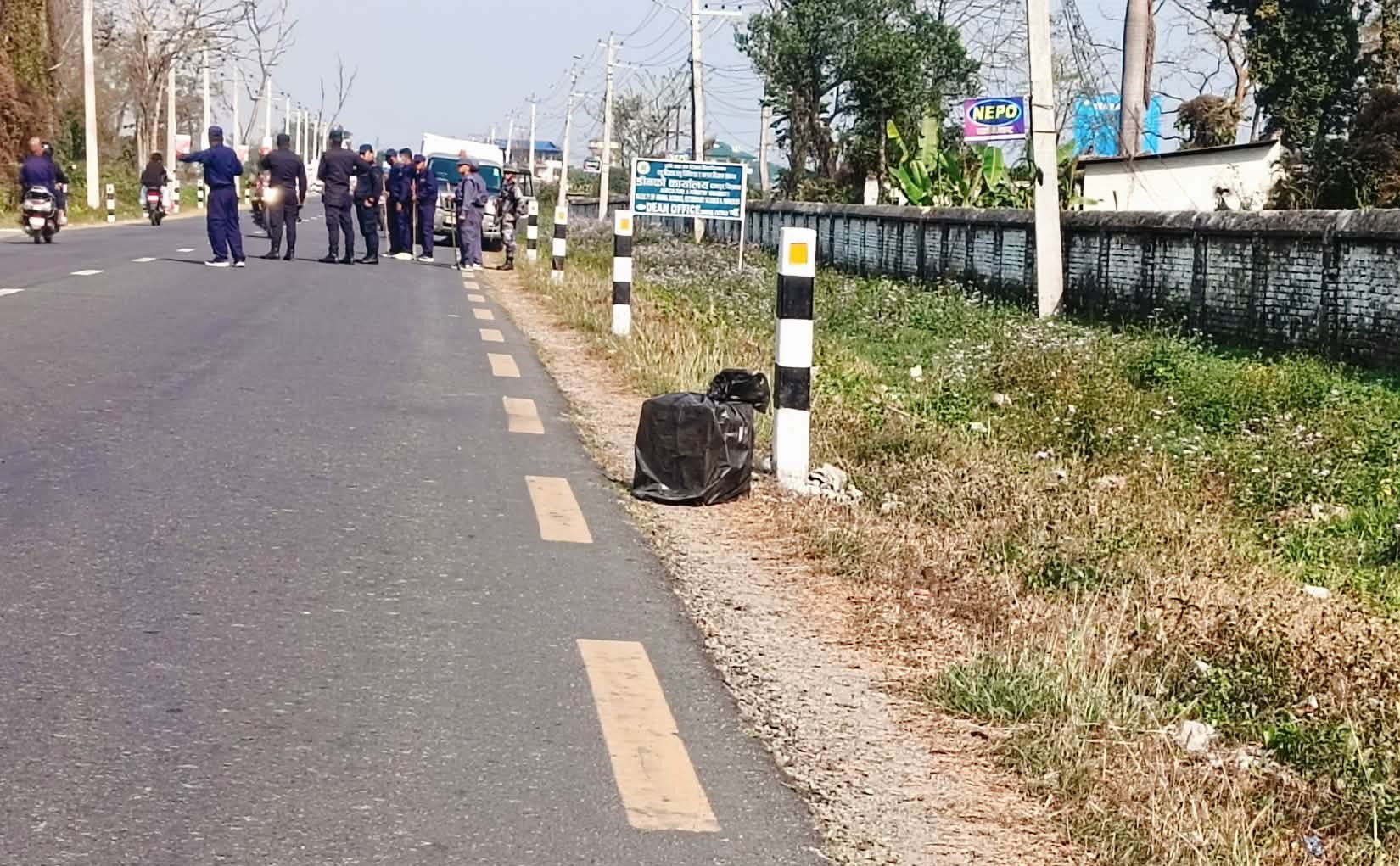 चितवनमा शंकास्पद बस्तु भेटियो, सेनाको बम डिस्पोजल टोली तैनाथ