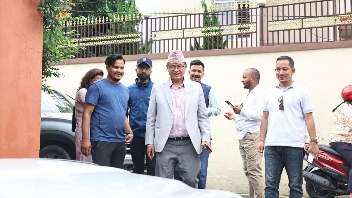 आफूनिकट नेताहरू कारबाहीमा परेपछि शेखरको गुट भेला, गगन समूह भएन उपस्थित