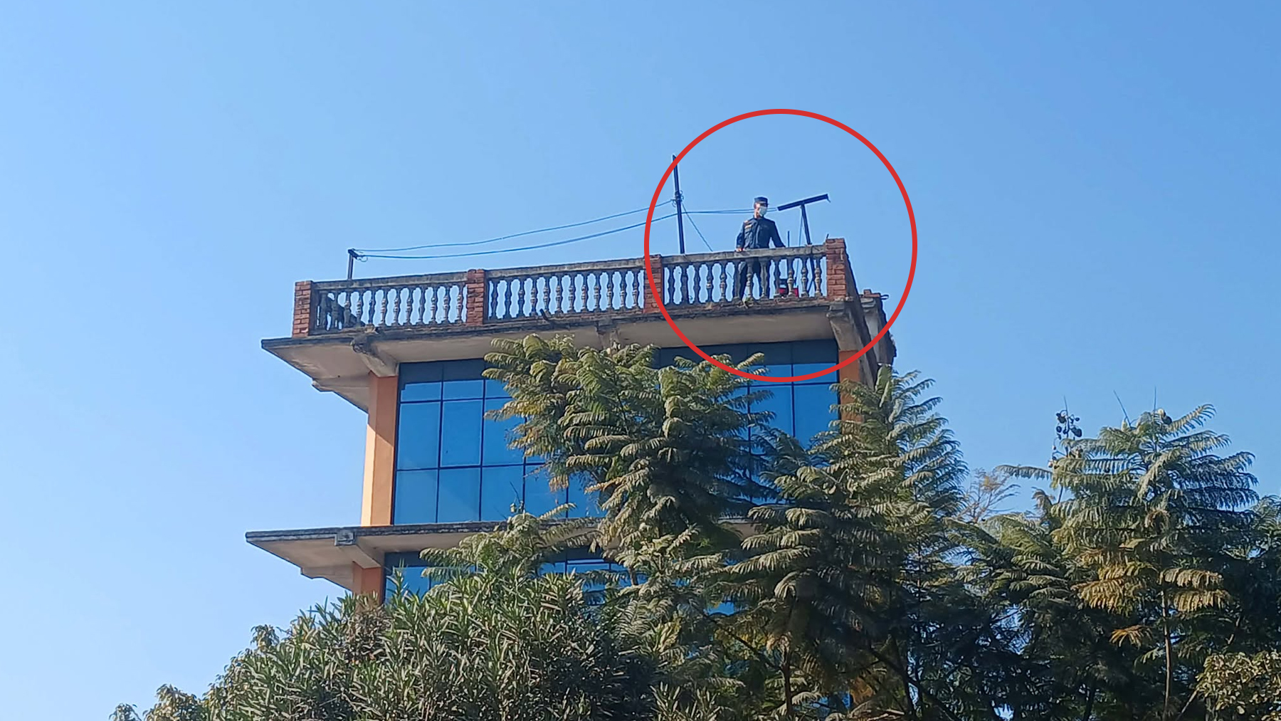 एमाले महाधिवेशनस्थलमा कडा सुरक्षा, घरको छतबाट समेत प्रहरीको निगरानी