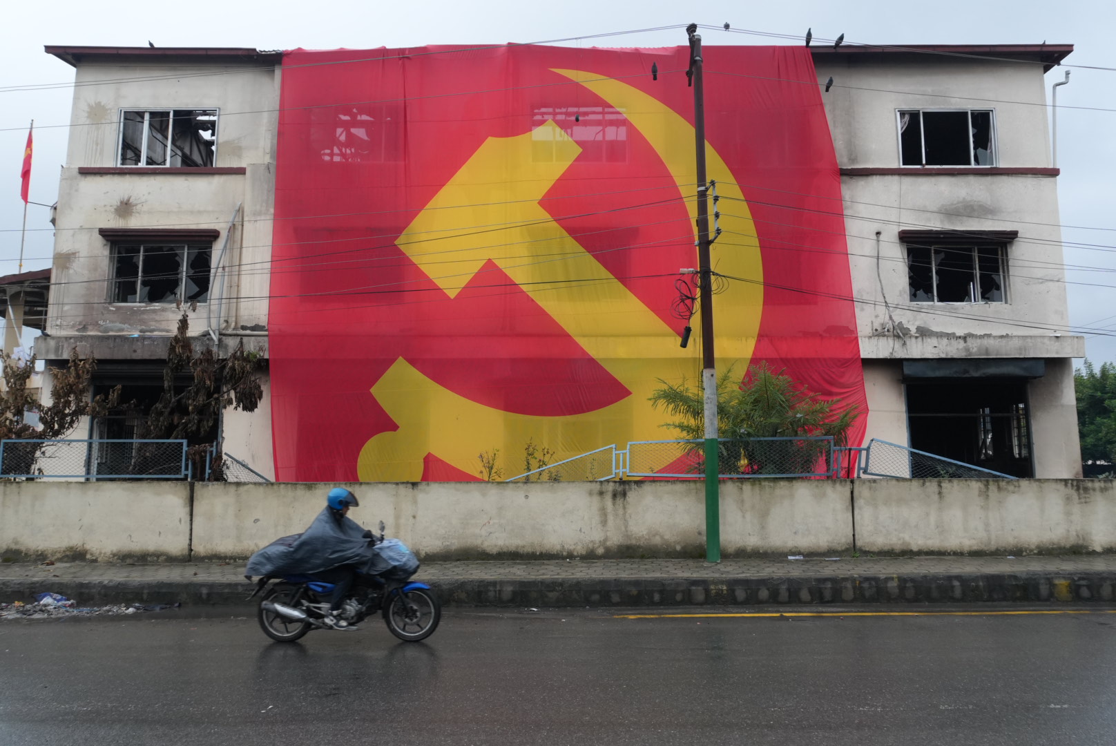 संविधान दिवस भव्यतापूर्वक मनाउन एमालेको निर्देशन, पार्टी कार्यालय च्यासलमा विशेष कार्यक्रम हुने