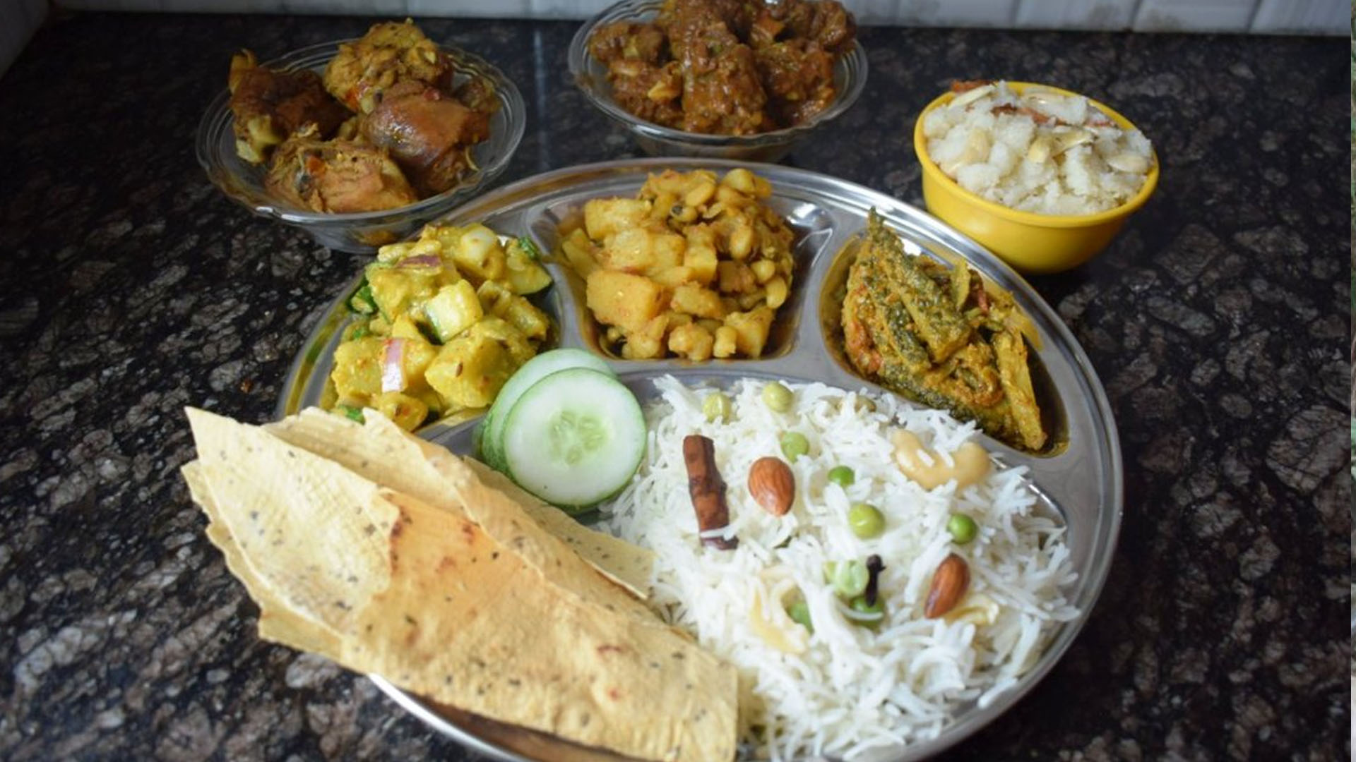 आज दर खाने दिनः एकैपल्ट धेरै नखानुहोस् र अधिक चिल्लोबाट जोगिनुहोस्