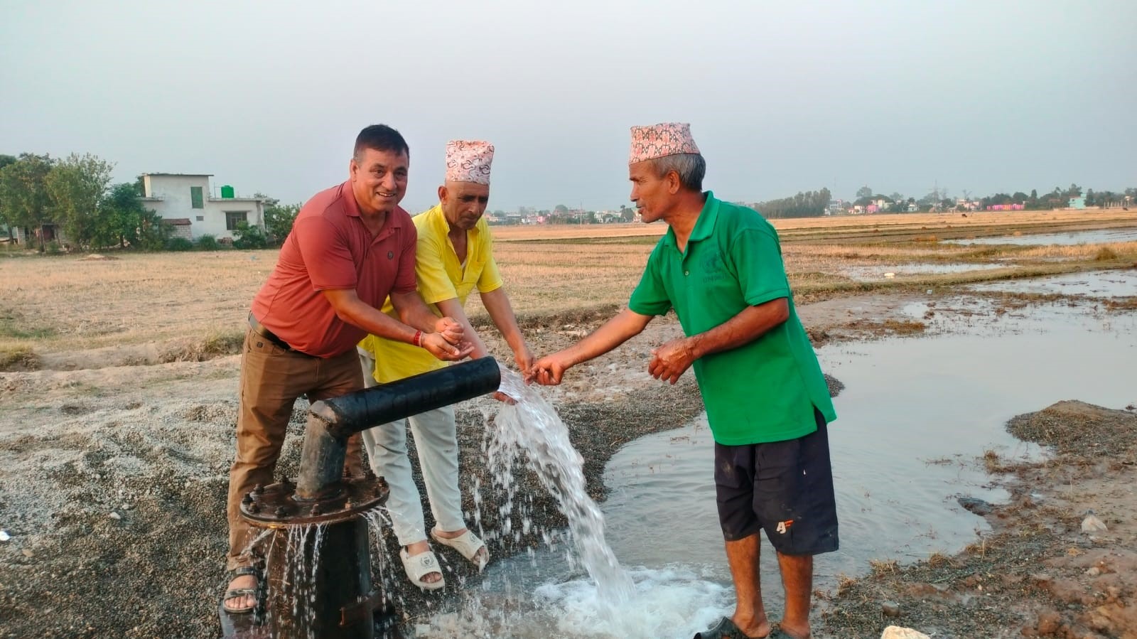 डिप बोरिङ जडानसँगै सिँचाइको असुविधा हट्यो