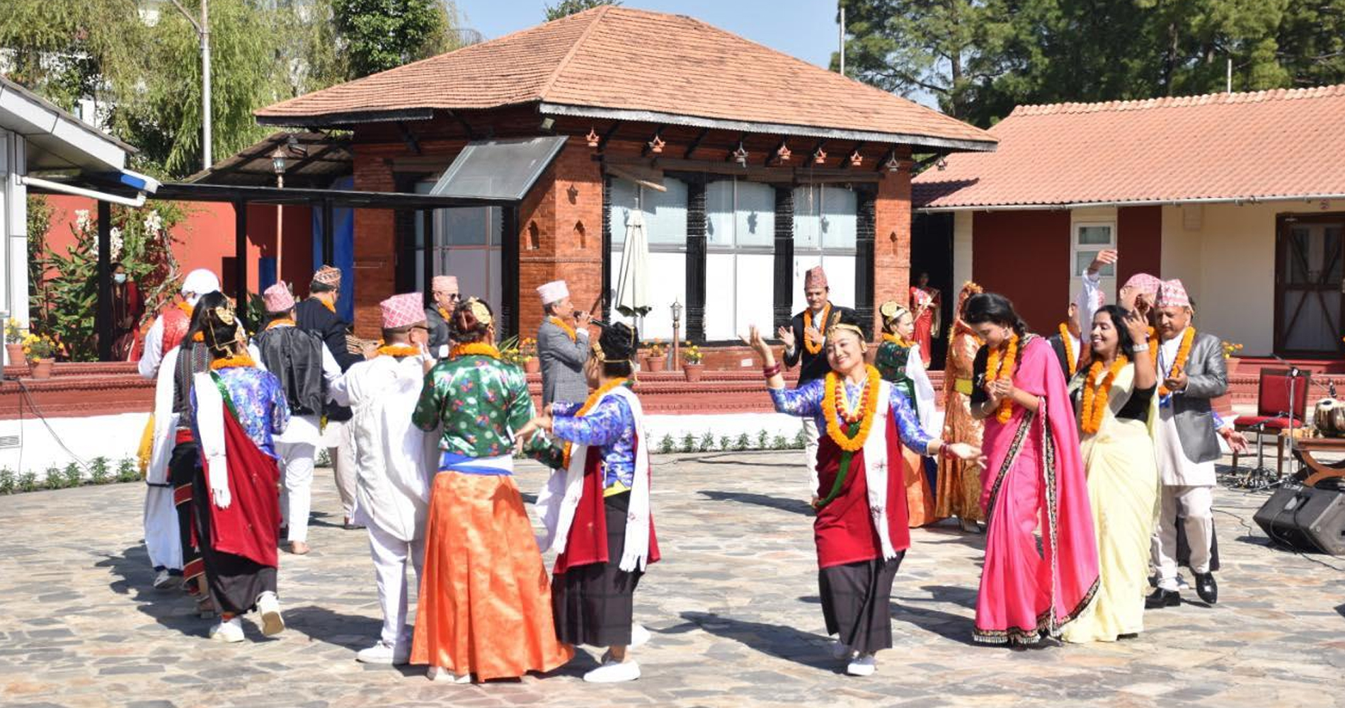 देउसी भैलीको मौलिकपन जोगाउनै मुस्किल