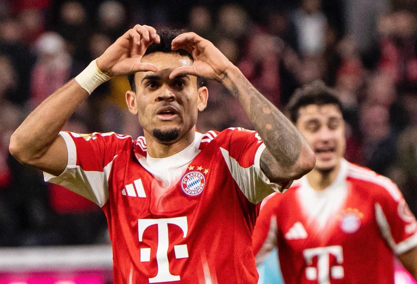 बायर्नको जितमा लुइस डियाजको ह्याट्रिक