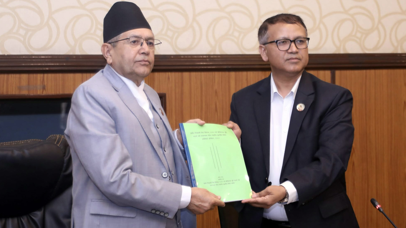 ‘कुलिङ अफ पिरियड’: संसदीय समितिले सभामुखलाई बुझायो प्रतिवेदन