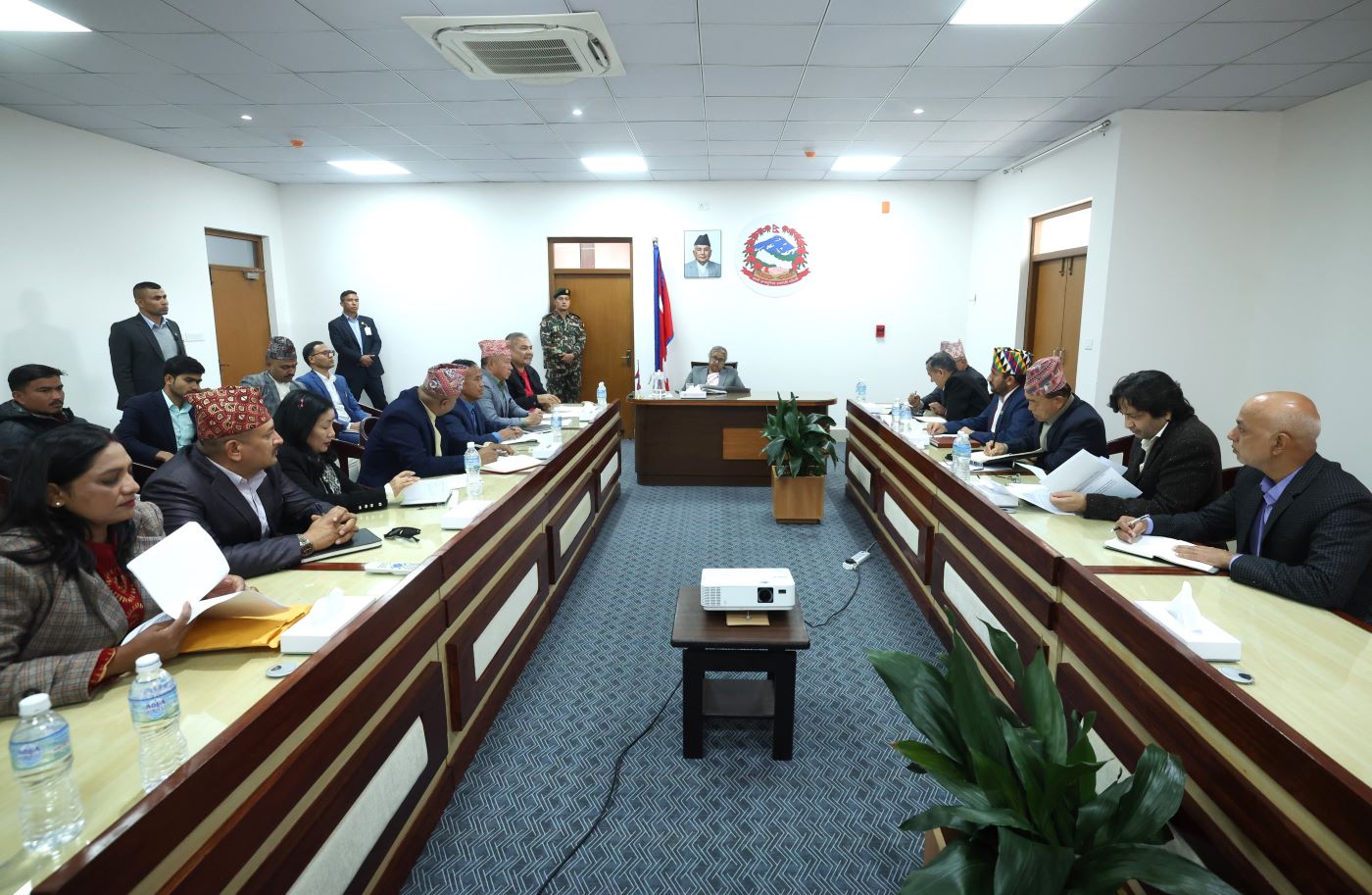 सरकार र दुर्गा प्रसाईं समूहबीच वार्ता जारी