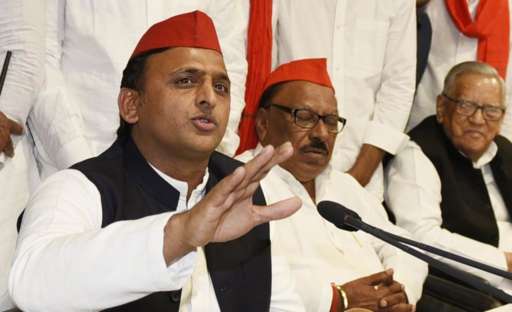 लखिमपुर हिंसा : पूर्व मुख्यमन्त्री अखिलेश यादव पनि पक्राउ