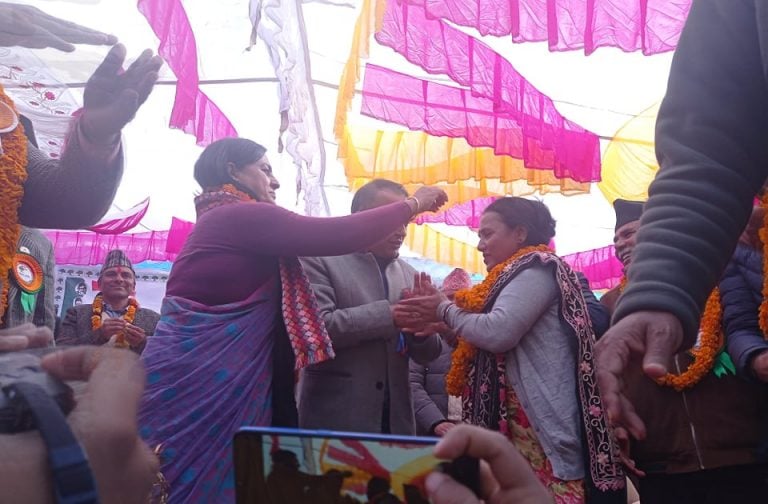 एमालेबाट निर्वाचित पाणिनी गाउँपालिकाकी उपप्रमुख गौतम कांग्रेसमा प्रवेश