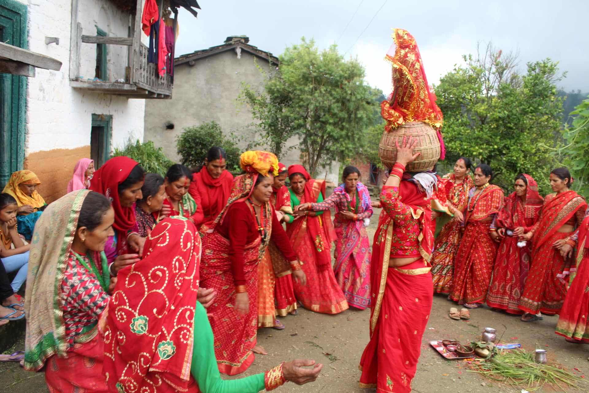 शिव-पार्वतीको कथासँग किन मेल खाँदैन गौरा पर्व मनाउने तरिका ?