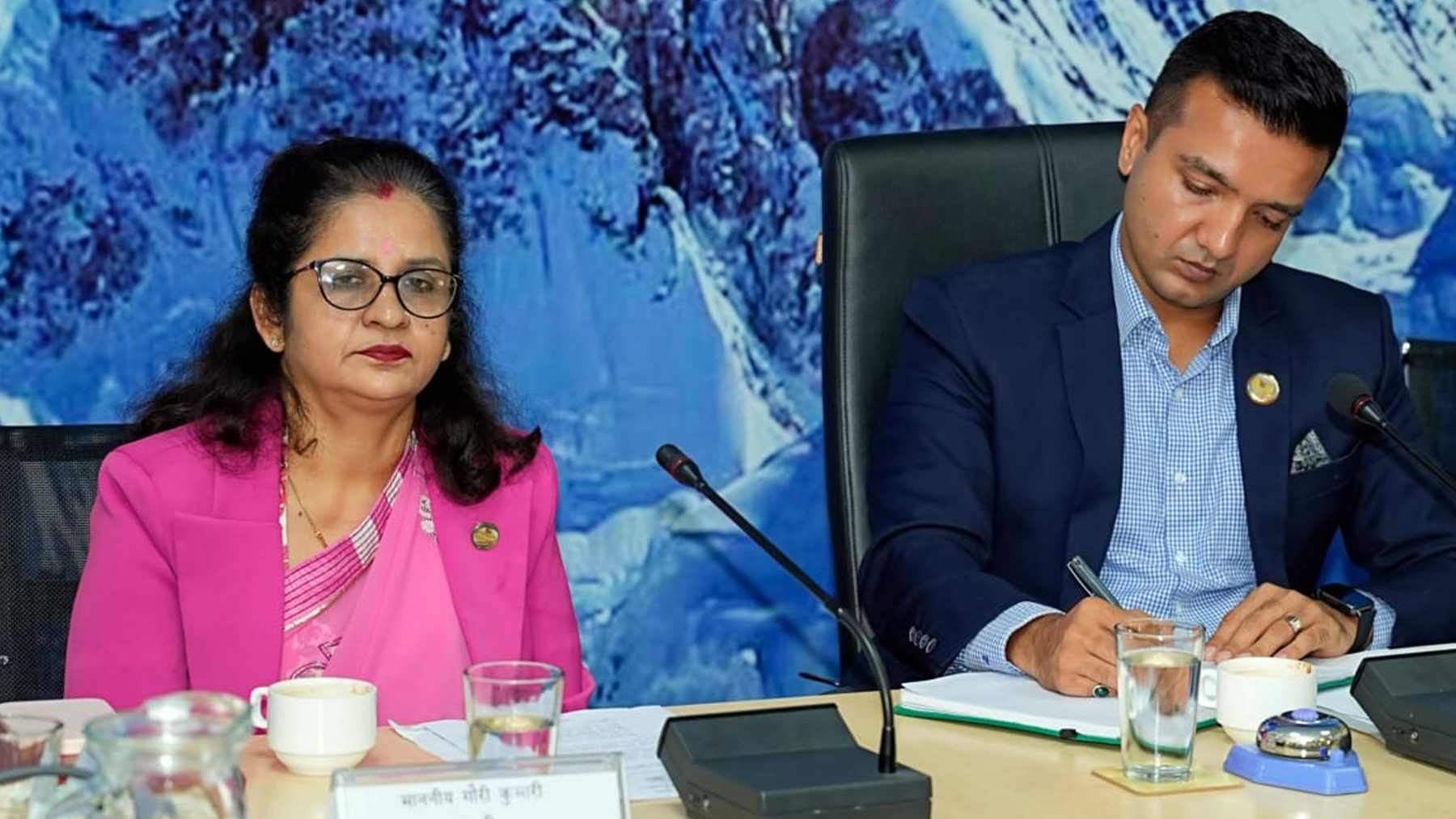 ग्यास आपूर्तिलाई सहज बनाउन अनलाइन ट्र्याकिङ प्रणाली निर्माण गर्न थालेका छौँ : मन्त्री गौरीकुमारी